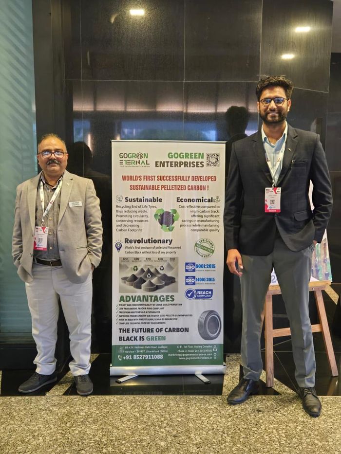 GoGreen Eternal team with the sustainable pelletized carbon black banner at RUBBERCON 2024